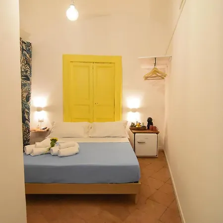 לינה וארוחת בוקר La Dimora Di Artemide נאפולי