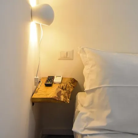 לינה וארוחת בוקר La Dimora Di Artemide *